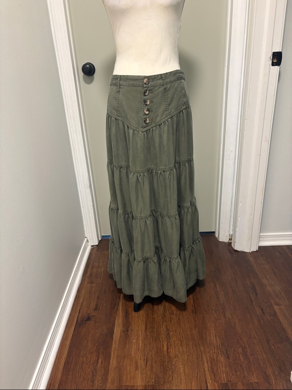 Anthropologie tiered distressed maxi skirt. Size 12